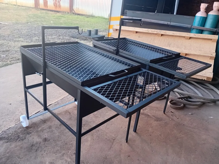 Luvstuen trolley braaiers available in Pretoria and Centurion